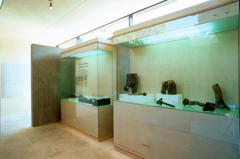 The Building of the New Museum, 2006, installation view. EMST / Acropolis Museum, Athens, Greece